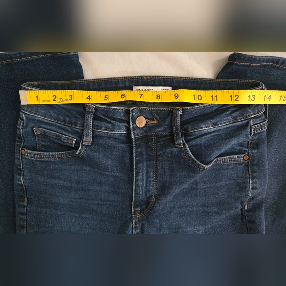 Nine West Jeans Sz 4 Straight Leg Stretch 10" Rise - Picture 5 of 8